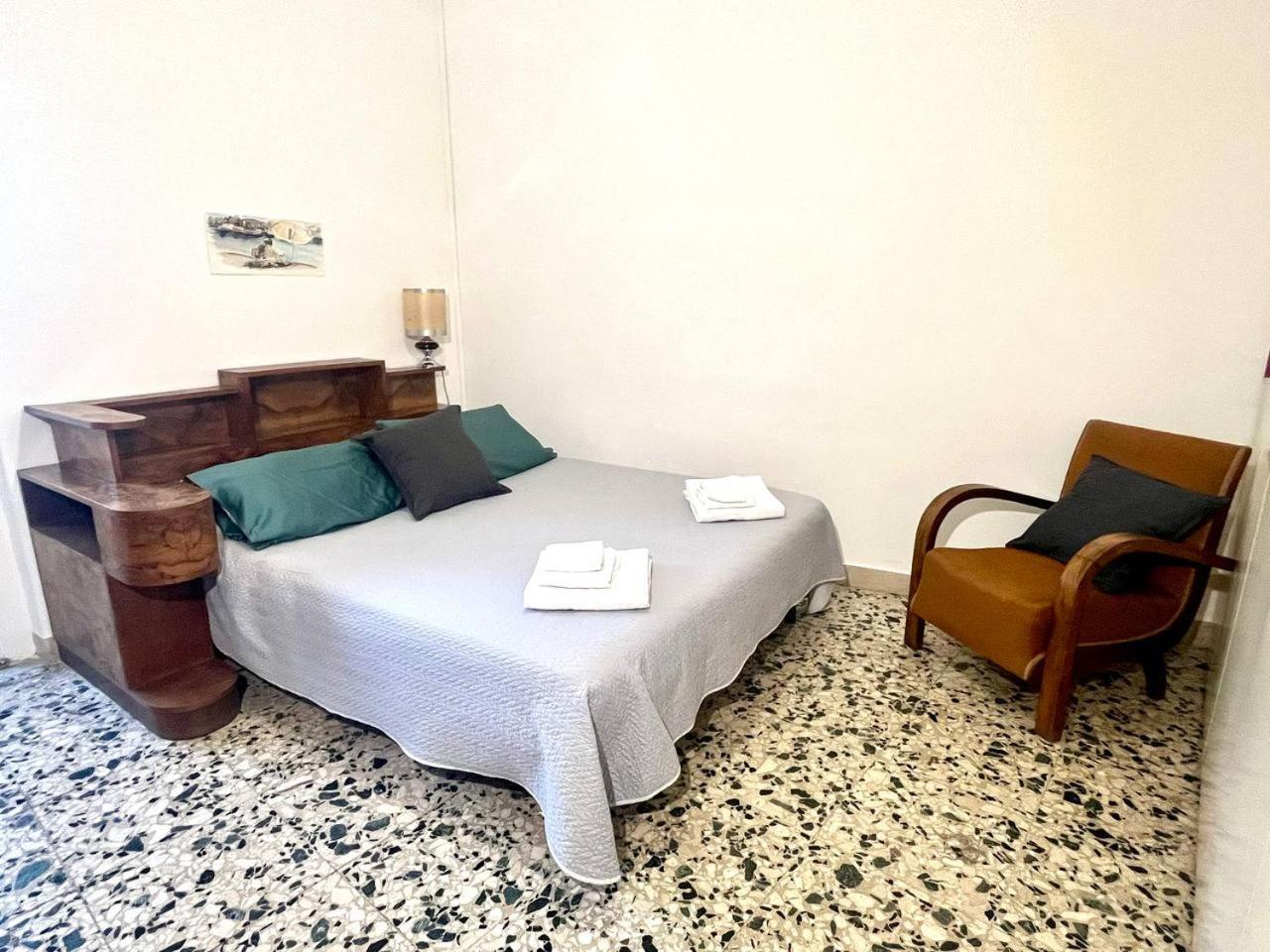 Station House Cettina Privatunterkunft *